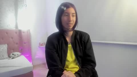 Snapshot of loverisu chatting on March 7, 2026, 11:35 pm loverisu online show from March 7, 2026, 11:35 pm