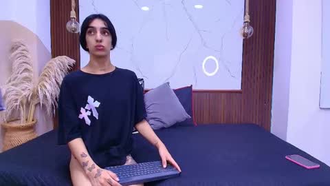Snapshot of loversinfire chatting on June 8, 2026, 2:01 am sofia and bryan online show from June 8, 2026, 2:01 am