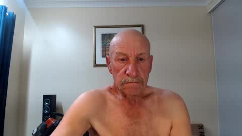 Lovesblackazz online show from August 5, 2026, 7:00 am