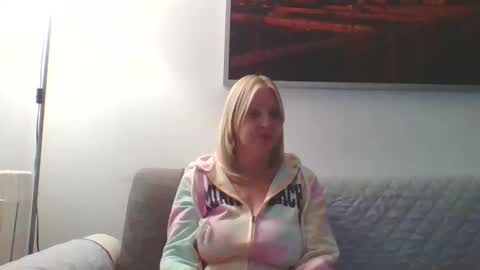 Marlyn online show from January 8, 2026, 12:13 am