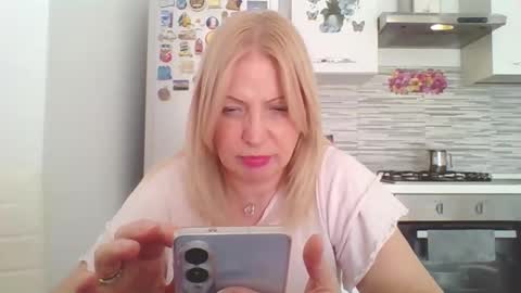 Snapshot of lovestar544963 chatting on April 17, 2026, 1:58 pm Marlyn online show from April 17, 2026, 1:58 pm