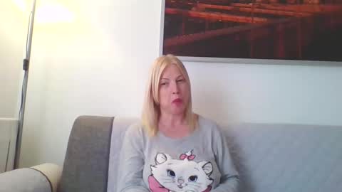 Snapshot of lovestar544963 chatting on May 11, 2026, 2:45 pm Marlyn online show from May 11, 2026, 2:45 pm