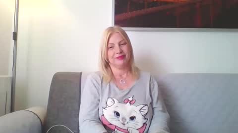 Snapshot of lovestar544963 chatting on May 12, 2026, 1:19 pm Marlyn online show from May 12, 2026, 1:19 pm