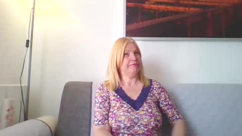 Snapshot of lovestar544963 chatting on May 16, 2026, 1:10 pm Marlyn online show from May 16, 2026, 1:10 pm