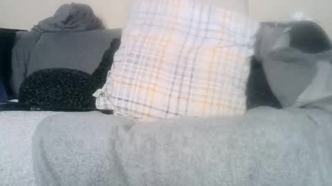 lovetobeused online show from January 15, 2026, 12:15 am