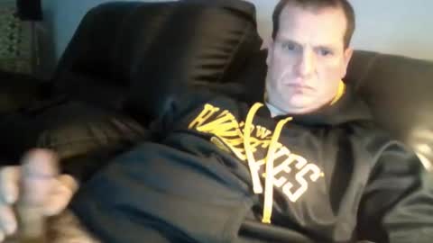 Snapshot of lovetocum37 chatting on December 23, 2025, 4:54 am lovetocum37 online show from December 23, 2025, 4:54 am