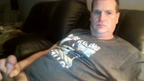 Snapshot of lovetocum37 chatting on January 6, 2026, 5:33 am lovetocum37 online show from January 6, 2026, 5:33 am