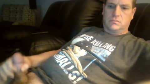 Snapshot of lovetocum37 chatting on January 6, 2026, 6:11 pm lovetocum37 online show from January 6, 2026, 6:11 pm