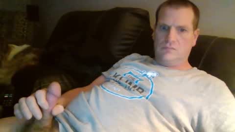 Snapshot of lovetocum37 chatting on February 3, 2026, 4:54 am lovetocum37 online show from February 3, 2026, 4:54 am