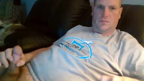 Snapshot of lovetocum37 chatting on February 12, 2026, 5:02 am lovetocum37 online show from February 12, 2026, 5:02 am