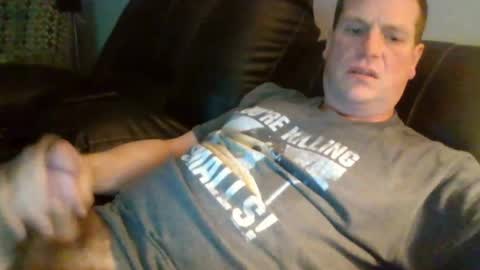 Snapshot of lovetocum37 chatting on March 24, 2026, 2:38 am lovetocum37 online show from March 24, 2026, 2:38 am