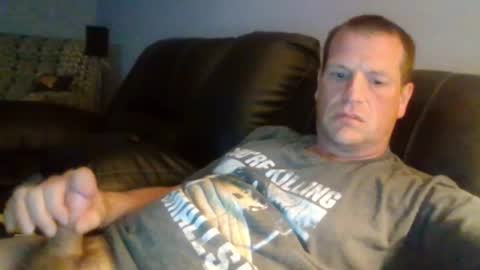 lovetocum37 online show from May 18, 2026, 2:07 am