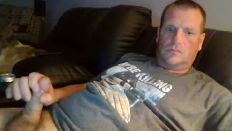 lovetocum37 online show from June 2, 2026, 1:18 am