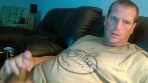 lovetocum37 online show from August 10, 2026, 12:47 am