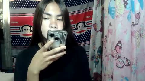 loving_rhean online show from June 3, 2026, 2:36 am