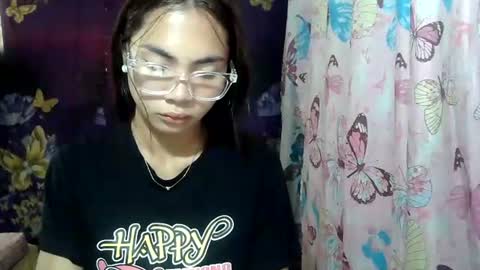 loving_rhean online show from June 22, 2026, 11:57 pm