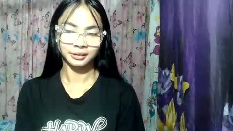 loving_rhean online show from June 30, 2026, 10:27 am