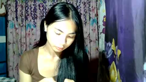 loving_rhean online show from July 18, 2026, 2:10 pm