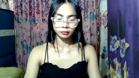 loving_rhean online show from July 27, 2026, 1:45 am