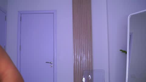 Nora online show from February 19, 2025, 4:34 am