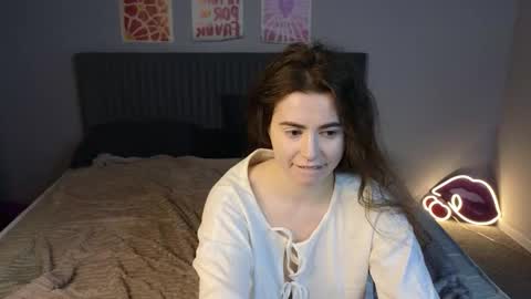 Erika online show from February 20, 2026, 1:24 am