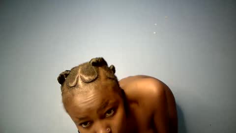 lovly_lastborn online show from March 9, 2026, 10:08 am