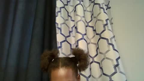 lovly_mamii online show from March 13, 2026, 9:05 am