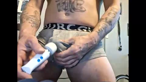 lowerahornyhighhard13 online show from April 23, 2026, 11:53 am