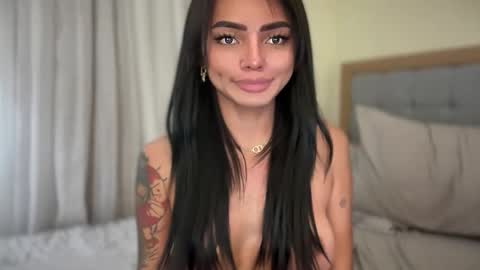 Candice online show from April 26, 2026, 7:33 pm