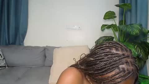 loyalcutie online show from December 20, 2025, 4:30 am