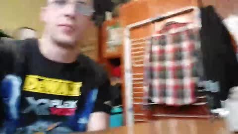 Snapshot of lshot_d chatting on December 7, 2024, 12:02 pm Lshot D online show from December 7, 2024, 12:02 pm