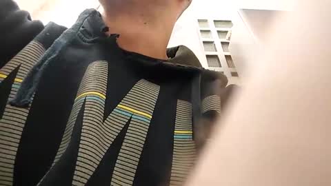 Snapshot of lshot_d chatting on December 8, 2024, 1:24 am Lshot D online show from December 8, 2024, 1:24 am