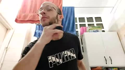 Snapshot of lshot_d chatting on February 9, 2025, 4:50 pm Lshot D online show from February 9, 2025, 4:50 pm