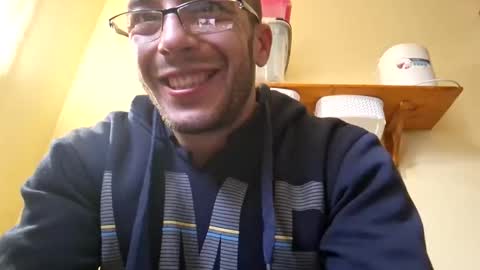 Snapshot of lshot_d chatting on October 5, 2025, 12:58 pm Lshot D online show from October 5, 2025, 12:58 pm