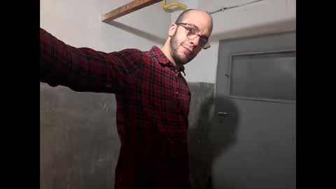 Snapshot of lshot_d chatting on October 18, 2025, 11:33 am Lshot D online show from October 18, 2025, 11:33 am