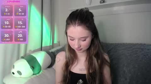 Lua online show from October 10, 2025, 11:42 am