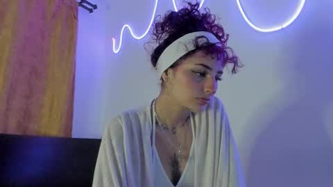 Jenn online show from January 13, 2026, 12:05 am