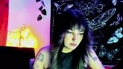 Jenn online show from July 27, 2026, 12:28 am