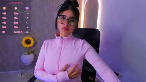 Snapshot of luanabonasx chatting on September 18, 2025, 12:07 pm Luana online show from September 18, 2025, 12:07 pm