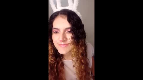 luanapowerful online show from March 15, 2026, 10:05 pm