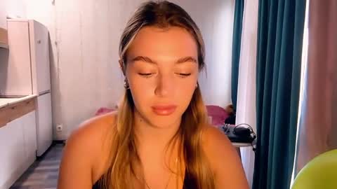 Snapshot of luannamedel chatting on July 4, 2026, 11:16 am Kary online show from July 4, 2026, 11:16 am