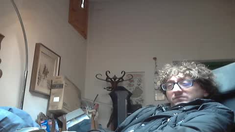 Snapshot of luca78_78 chatting on March 8, 2025, 9:06 am luca78 online show from March 8, 2025, 9:06 am