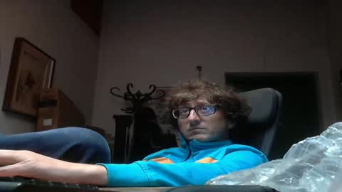 Snapshot of luca78_78 chatting on September 28, 2025, 2:33 pm luca78 online show from September 28, 2025, 2:33 pm