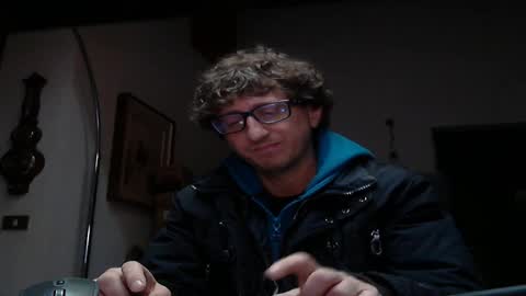 Snapshot of luca78_78 chatting on November 15, 2025, 9:50 am luca78 online show from November 15, 2025, 9:50 am