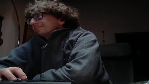 Snapshot of luca78_78 chatting on January 6, 2026, 1:26 pm luca78 online show from January 6, 2026, 1:26 pm