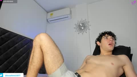 Snapshot of luca_ferrer_ chatting on February 14, 2025, 4:26 am Luca Ferrer online show from February 14, 2025, 4:26 am