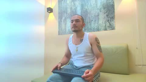 Luca online show from March 9, 2026, 8:02 pm