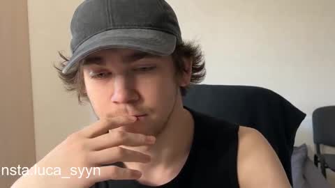 Snapshot of luca_syn chatting on September 23, 2025, 6:16 am Luca S online show from September 23, 2025, 6:16 am