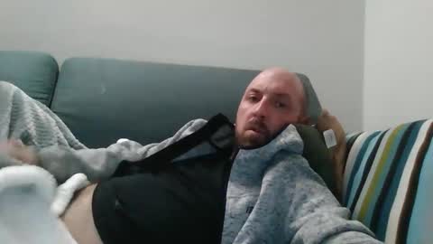 Snapshot of lucabeech88 chatting on December 25, 2024, 4:00 pm Luca online show from December 25, 2024, 4:00 pm