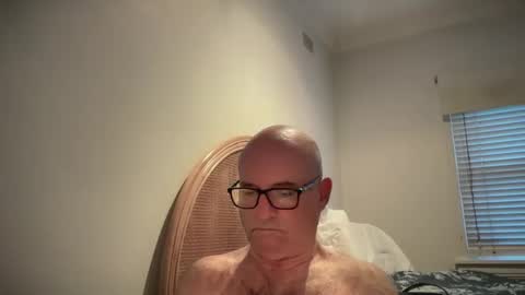 Snapshot of lucas10004 chatting on February 21, 2025, 8:07 am lucas10004 online show from February 21, 2025, 8:07 am